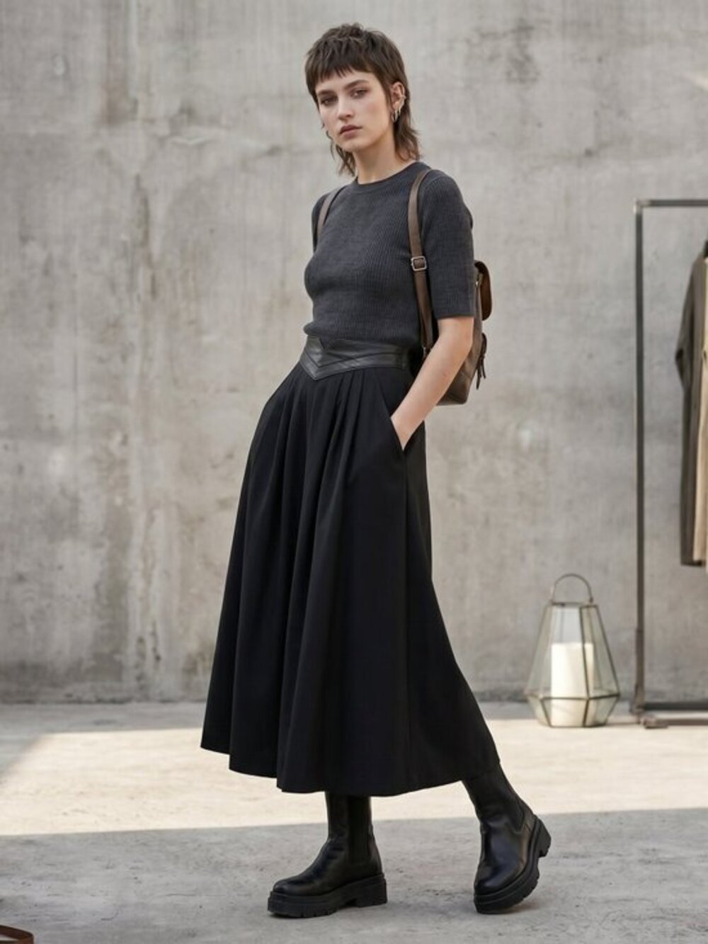 Vintage 1980's leather waist Women's black long Skirt with pockets size small